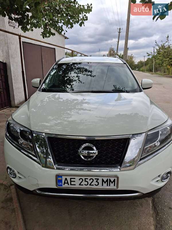 2016 nissan pathfinder