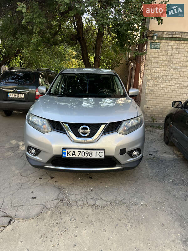 2015 nissan rogue