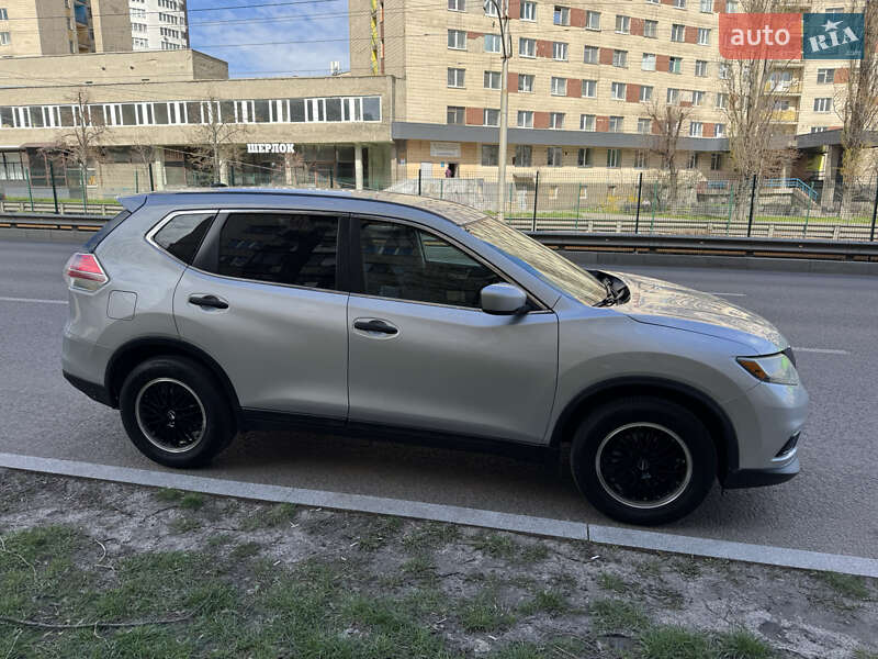 2016 nissan rogue