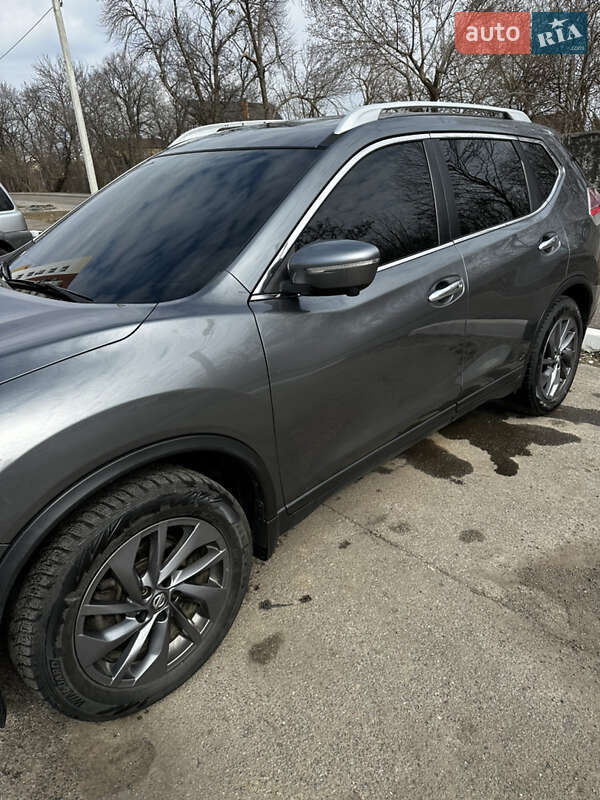 2016 nissan rogue