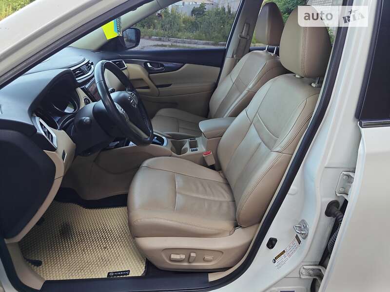 2015 nissan rogue