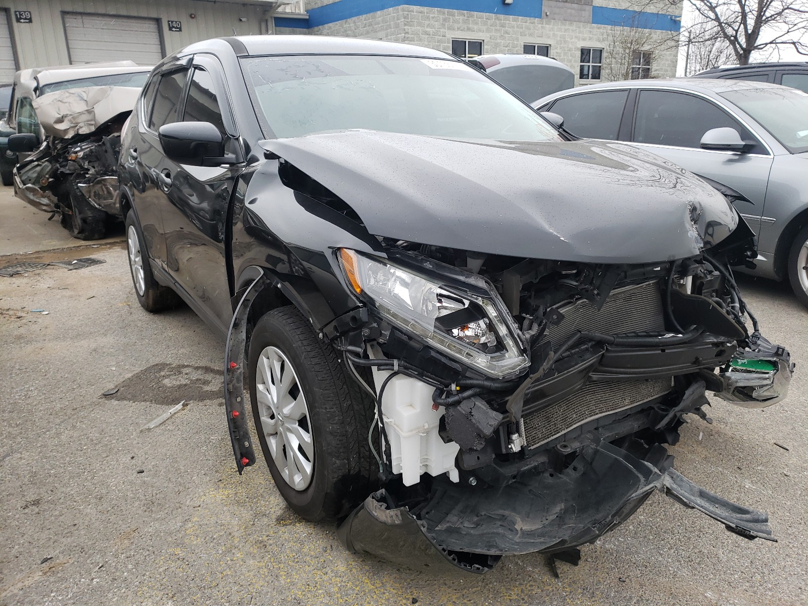2016 nissan rogue s