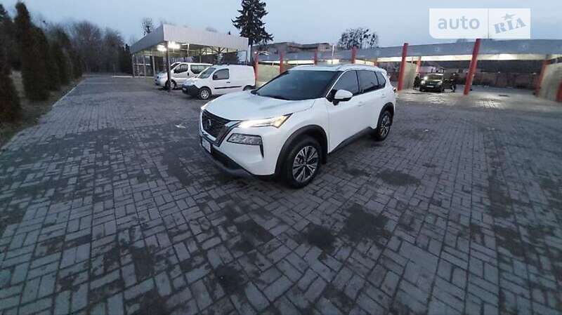 2021 nissan rogue