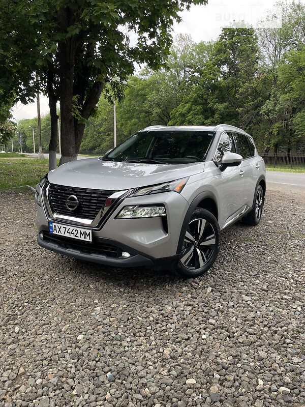 2021 nissan rogue
