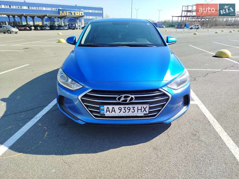 2017 HYUNDAI Elantra