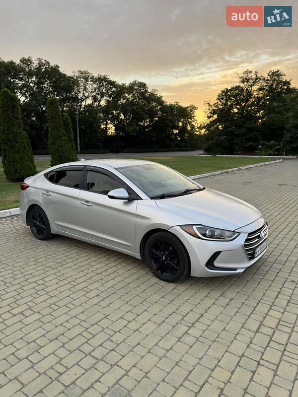 2016 hyundai elantra