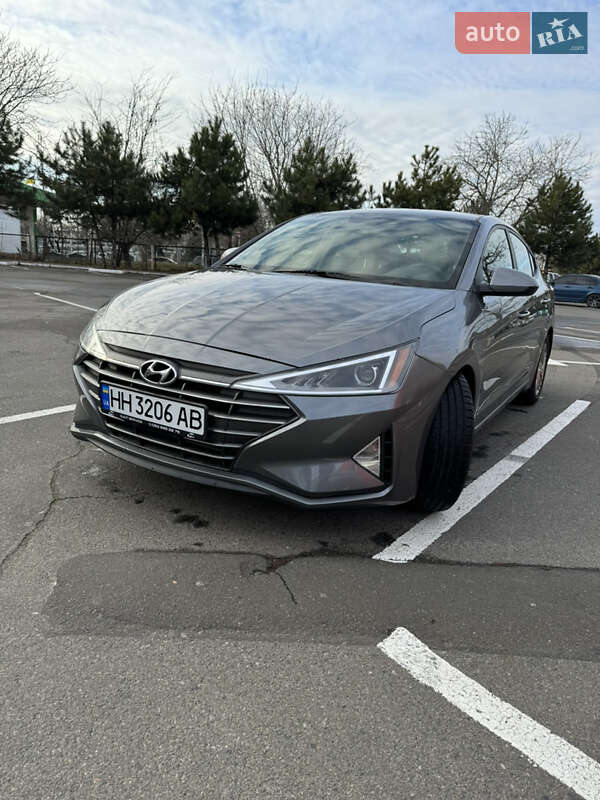 2019 hyundai elantra