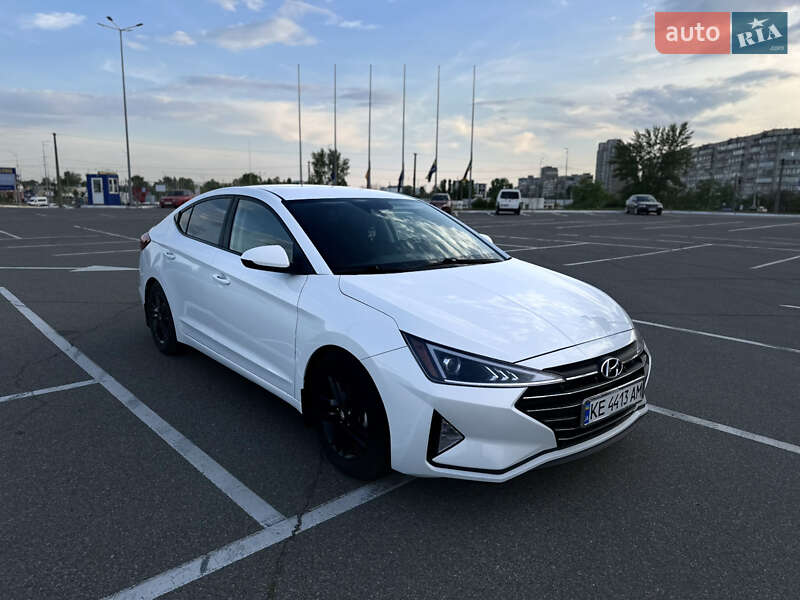 2019 hyundai elantra