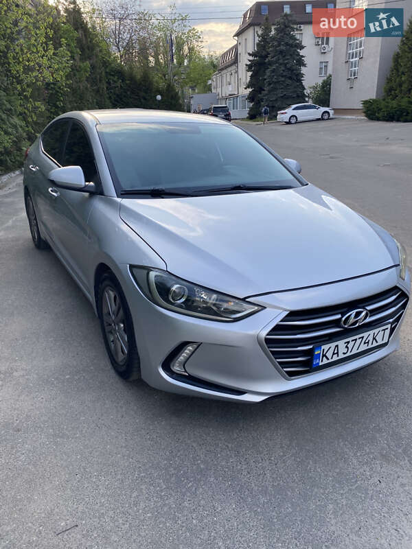 2016 hyundai elantra