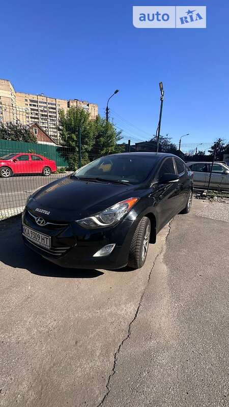 2011 hyundai elantra