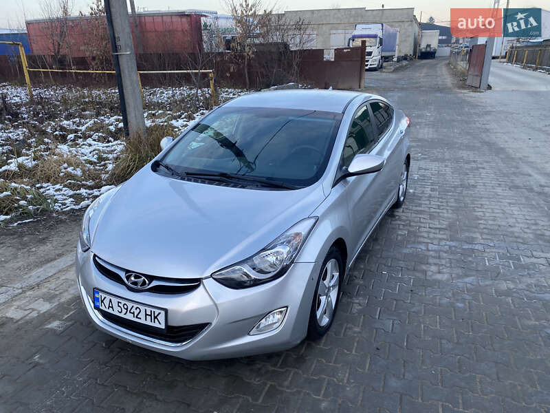 2013 hyundai elantra