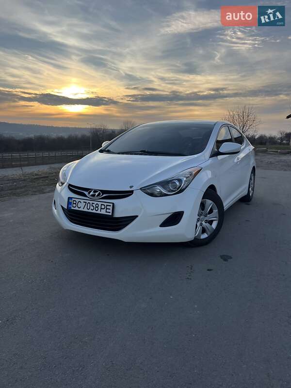 2013 hyundai elantra
