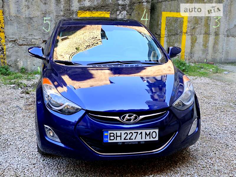 2011 hyundai elantra