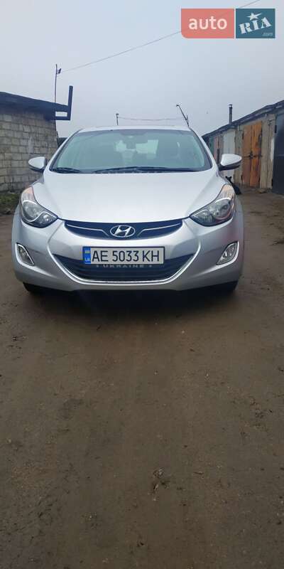 2012 hyundai elantra