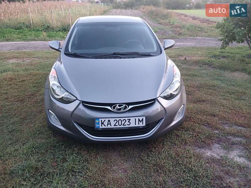 2013 hyundai elantra