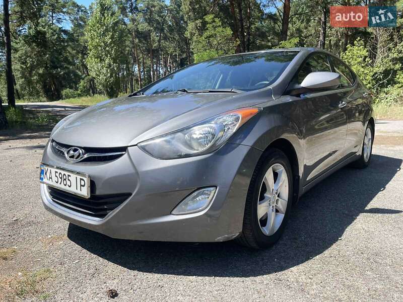 2012 hyundai elantra