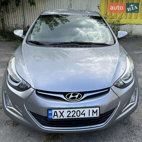 2016 HYUNDAI Elantra