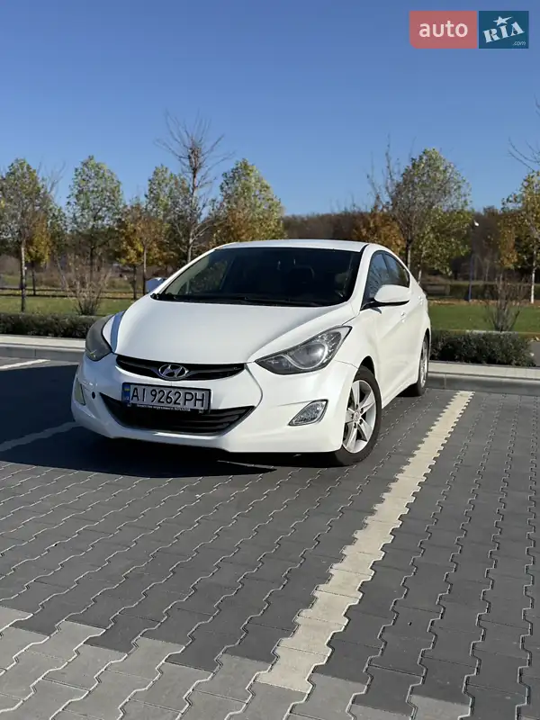 2012 hyundai elantra