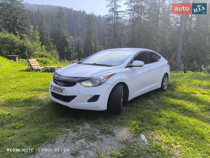 2012 hyundai elantra