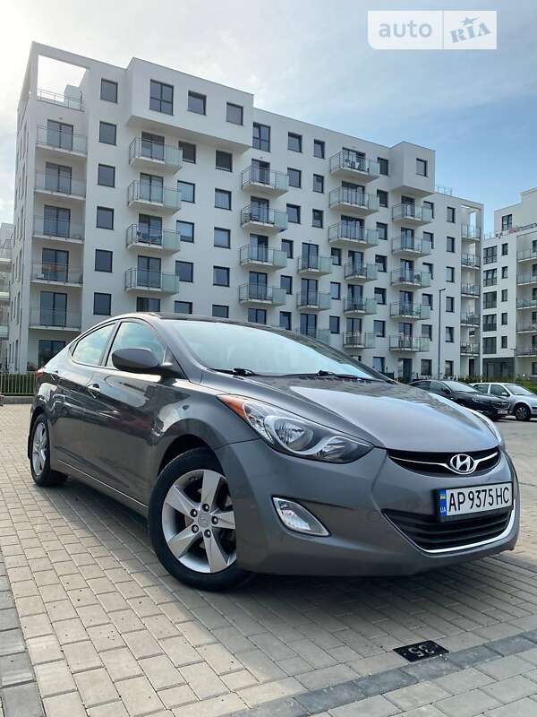 2013 hyundai elantra