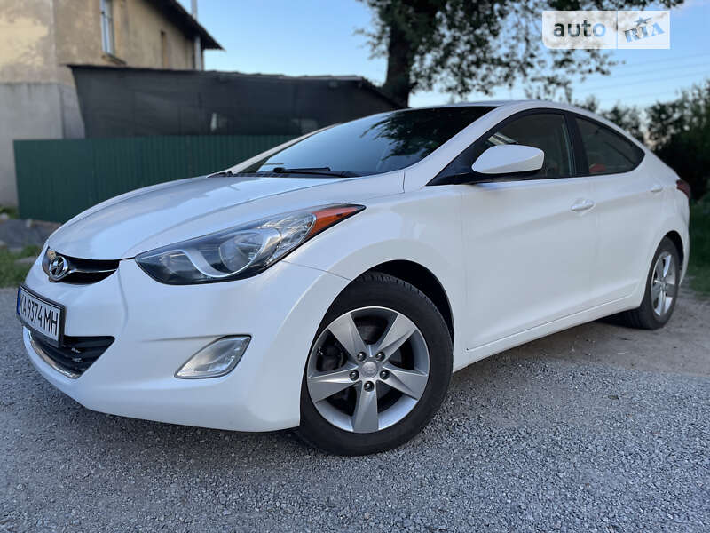 2013 hyundai elantra