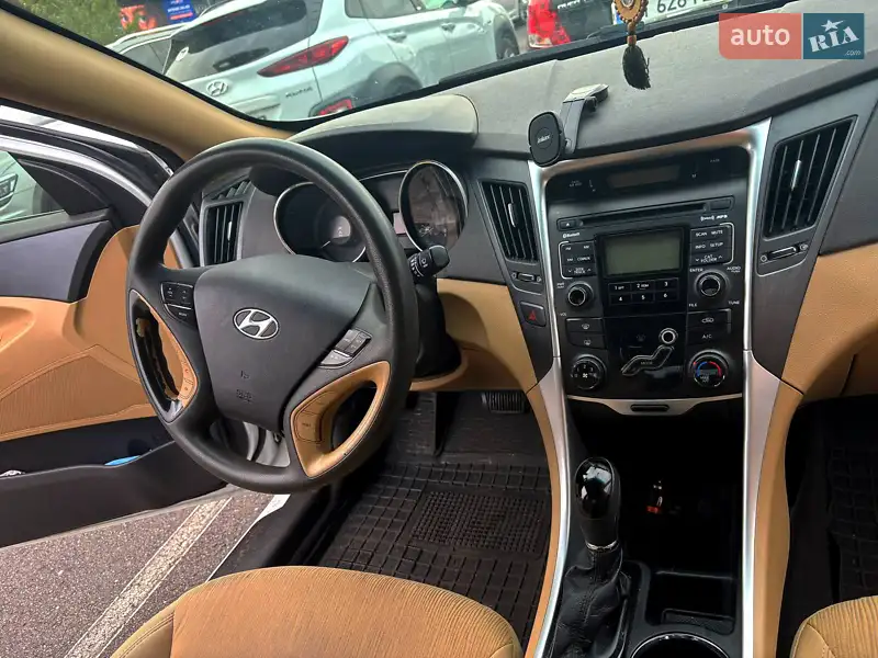 2010 hyundai sonata