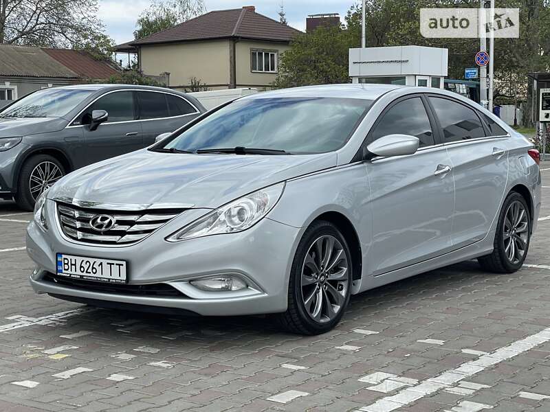 2011 hyundai sonata