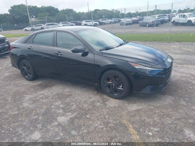 2022 hyundai elantra