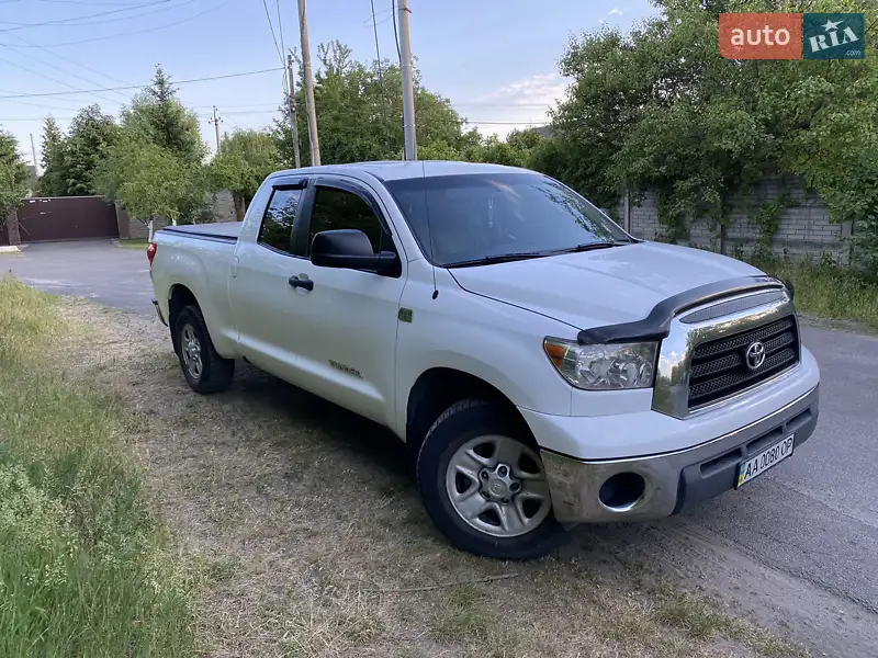 2008 toyota tundra