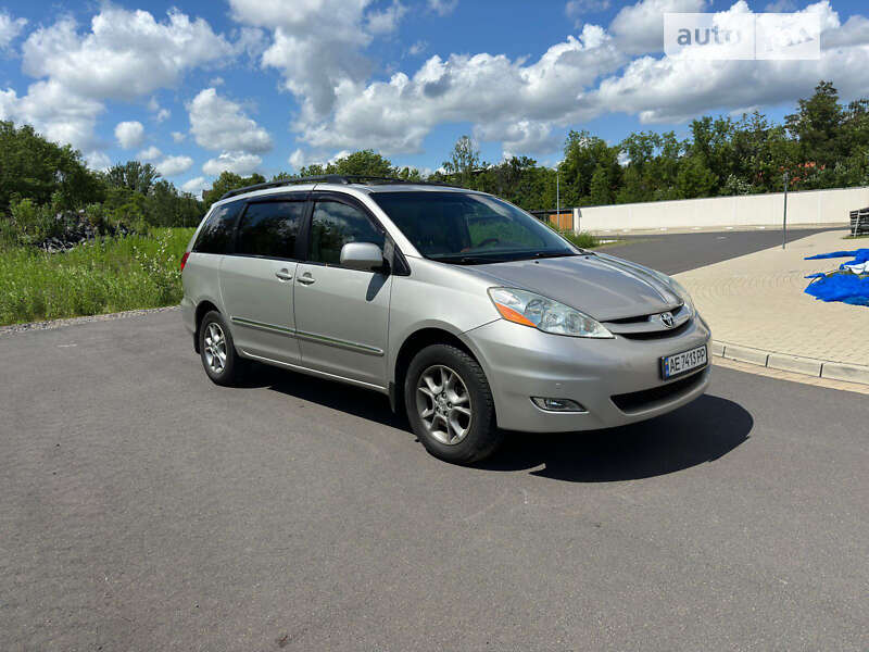 2006 toyota sienna