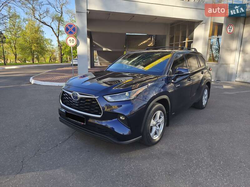 2021 toyota highlander
