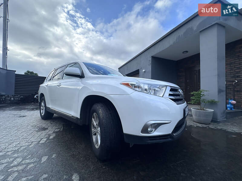 2013 toyota highlander