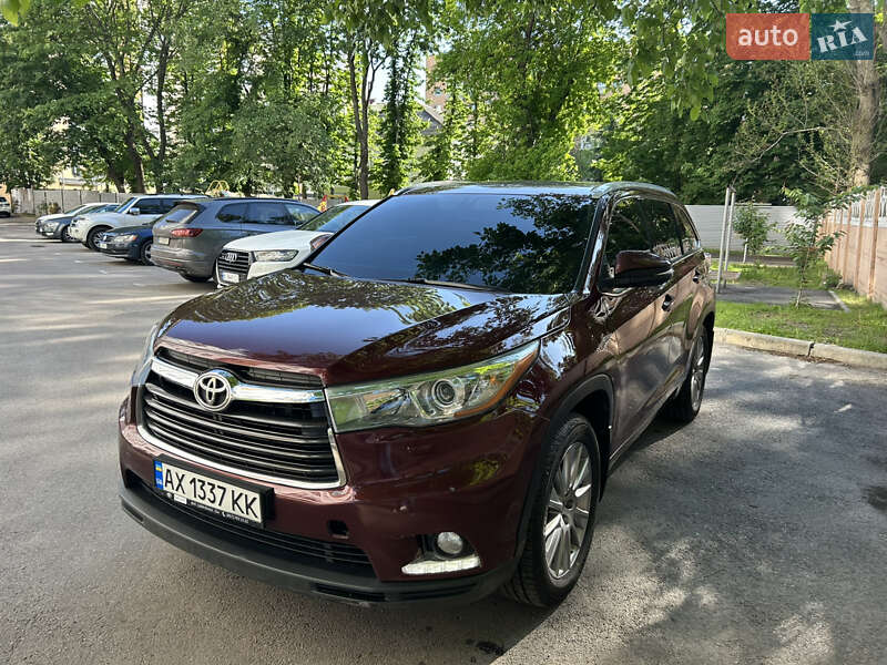 2014 toyota highlander