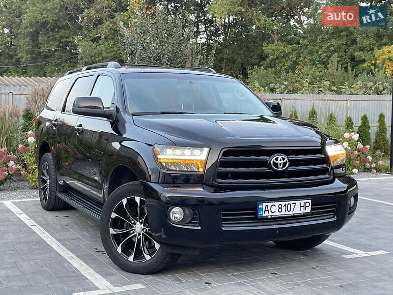 2016 toyota sequoia