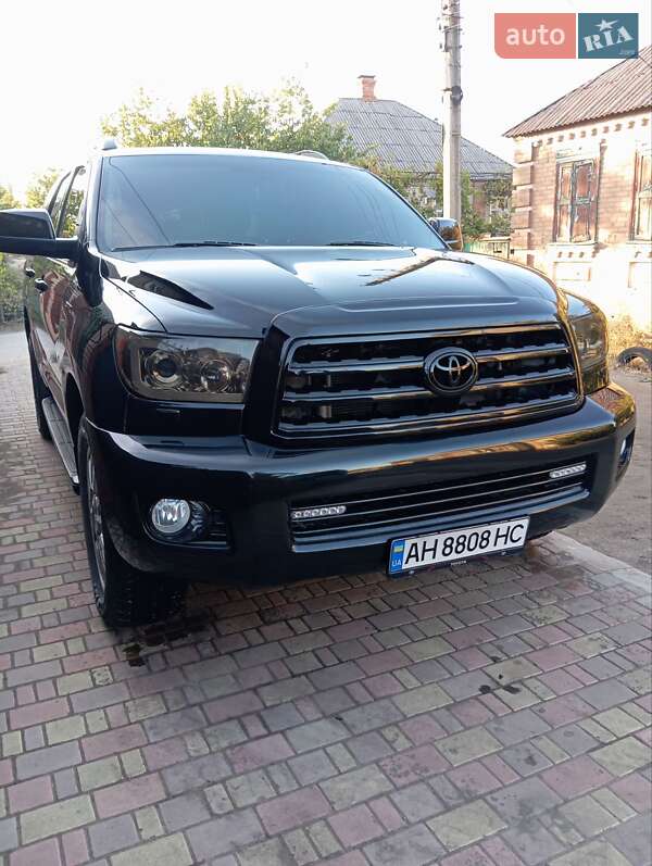 2014 toyota sequoia