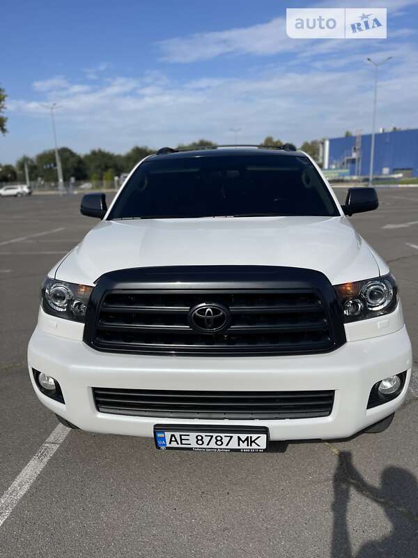 2008 toyota sequoia