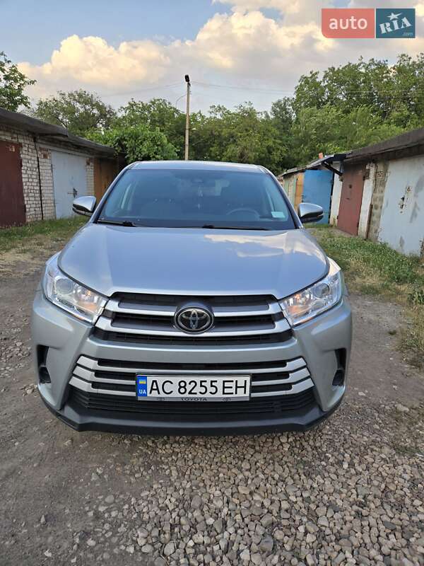2018 toyota highlander