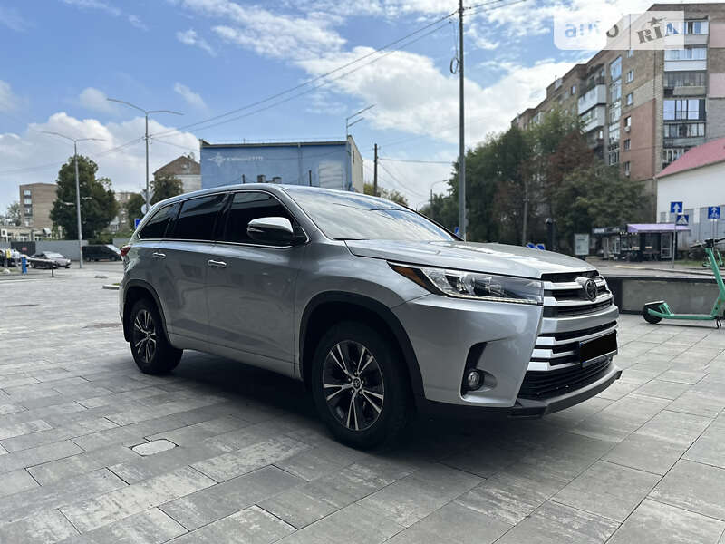2017 toyota highlander