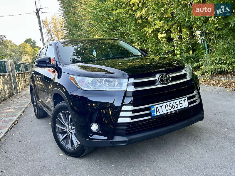 2017 toyota highlander