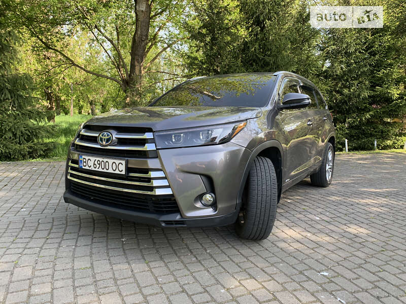 2017 toyota highlander
