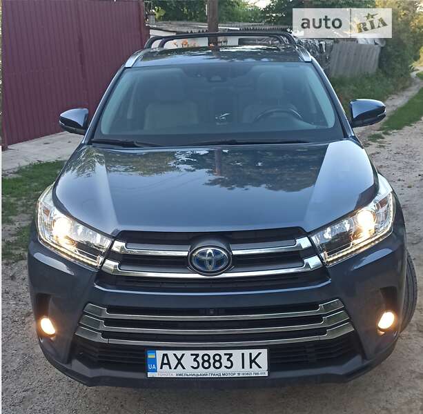 2017 toyota highlander
