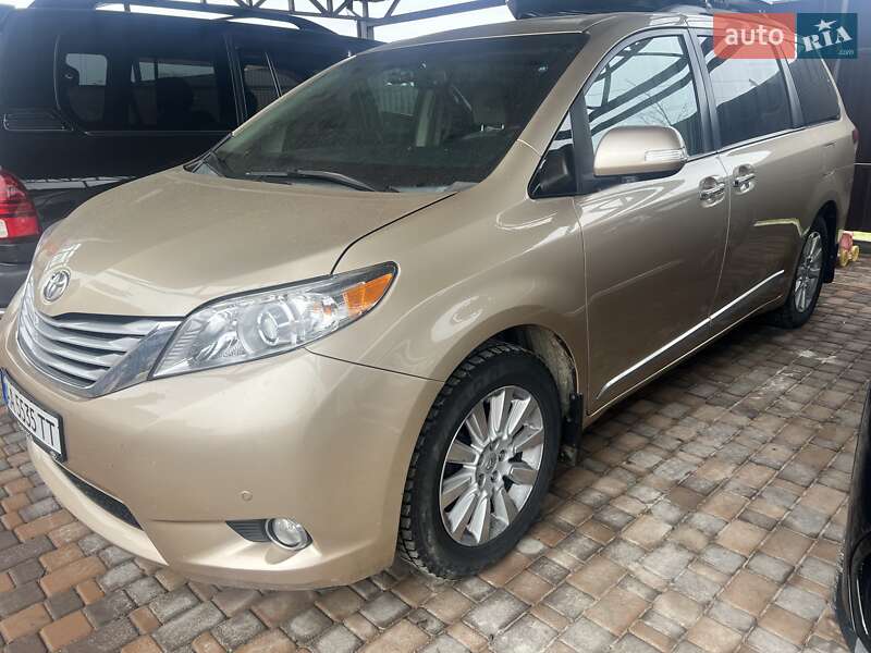 2013 toyota sienna