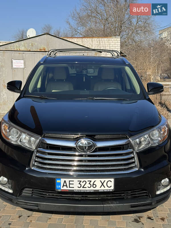 2016 toyota highlander