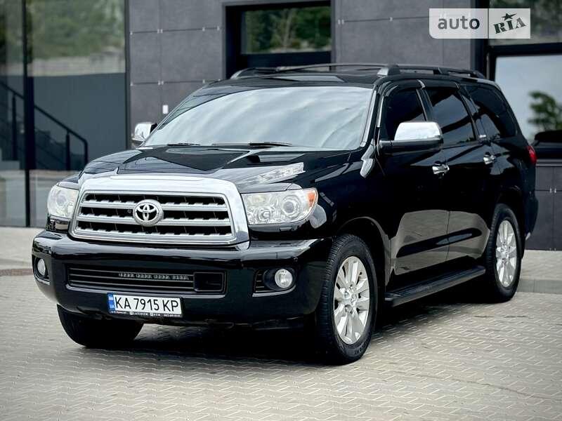 2010 toyota sequoia