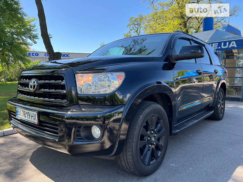 2010 toyota sequoia