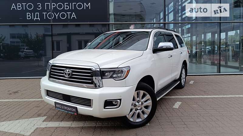 2017 toyota sequoia