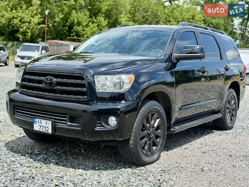 2012 toyota sequoia