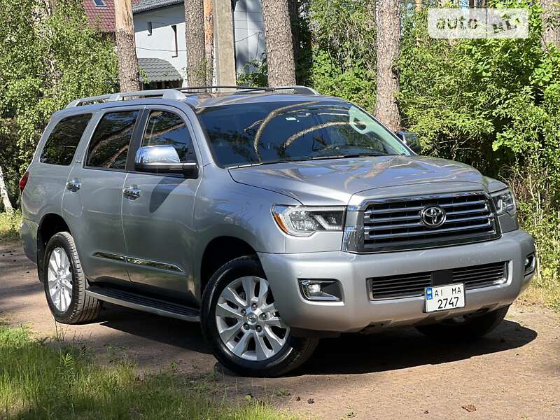 2017 toyota sequoia