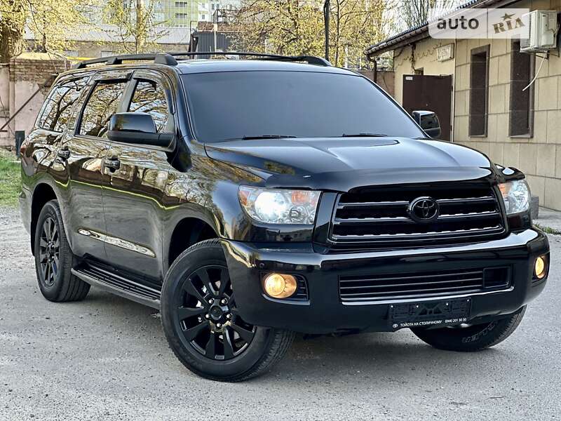 2011 toyota sequoia