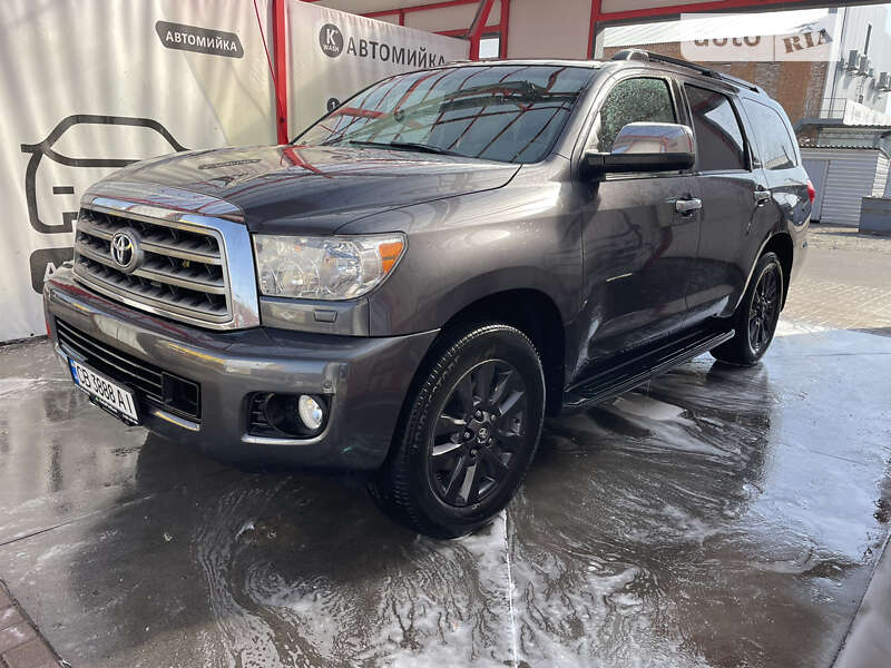 2012 toyota sequoia